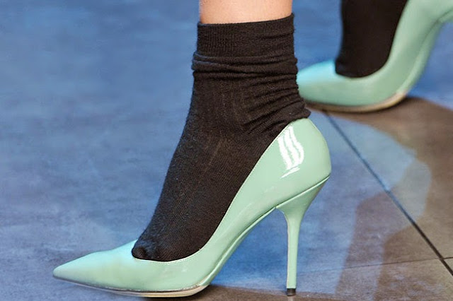 What are some good socks that don't get holes? Especially in the heels. -  Quora