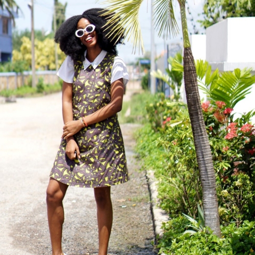 Nigeria fashion and lifestyle blogger Cassie daves in ankara shift dress, Ankara style